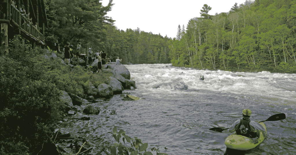 white water Kayaking in Abitibi-Témiscamingue, Québec