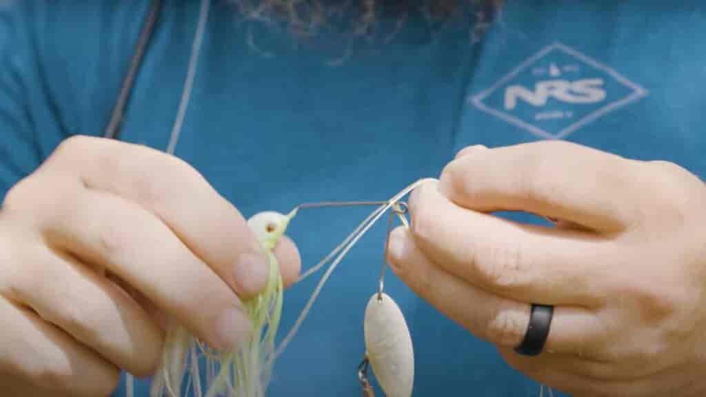 Pass the spinner bait back through the loop