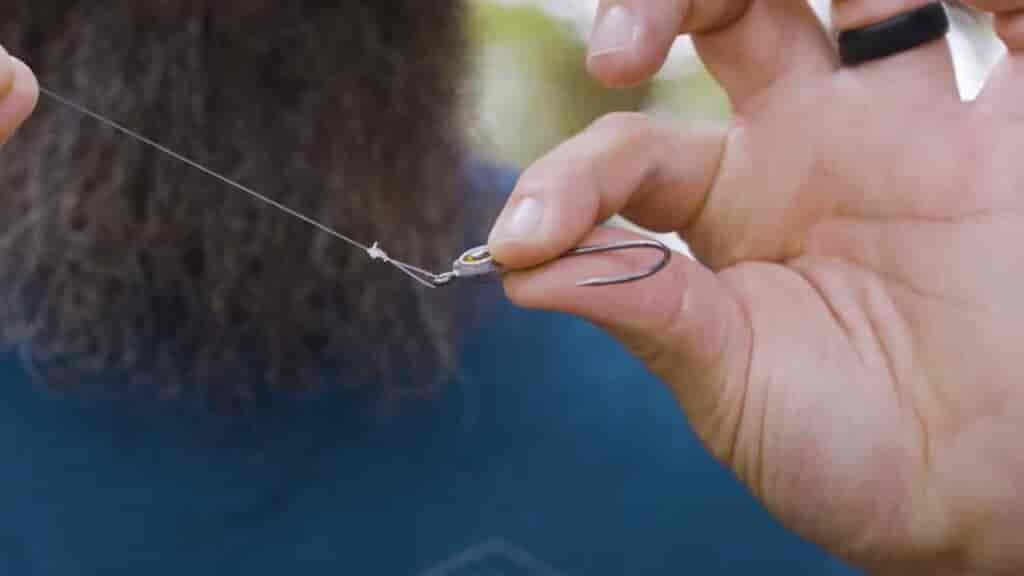 Step 8 -  Hold the tag end and pull the knot tight