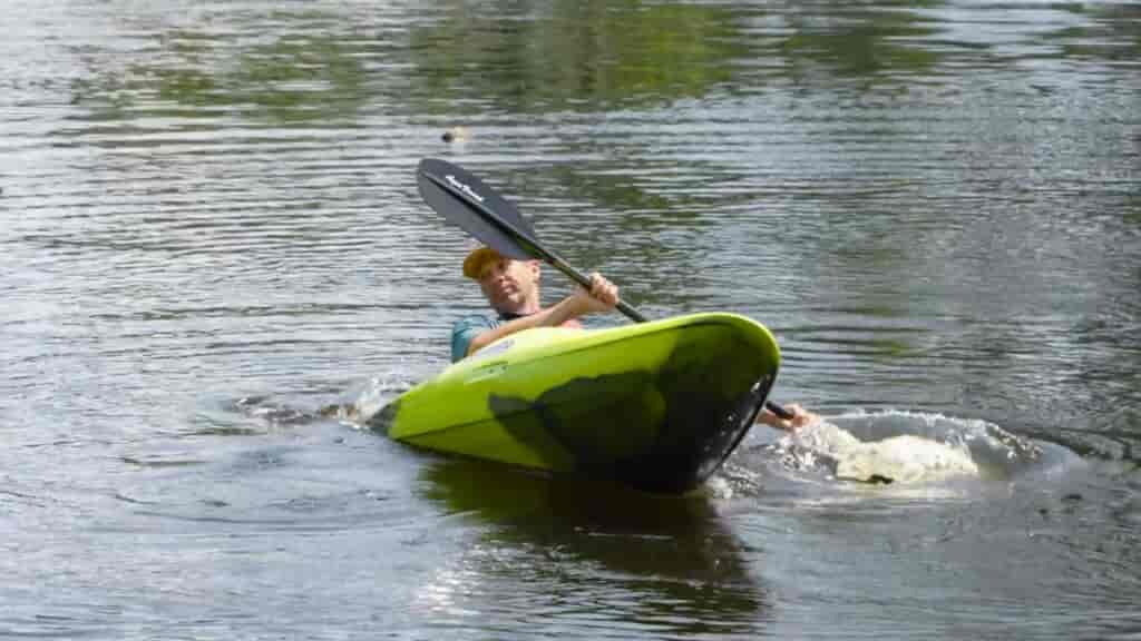 As you pull forward, edge your stern into the water behind you.  
