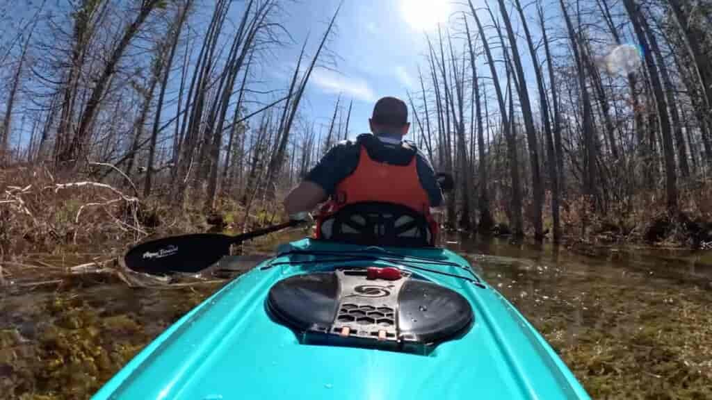 paddling the hurricane kayaks santee 116 